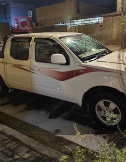 نیسان نەڤارا